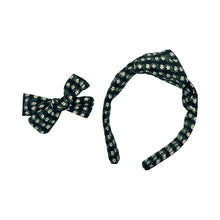 Load image into Gallery viewer, Bramble Buds