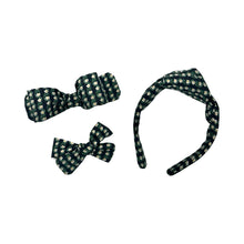 Load image into Gallery viewer, Bramble Buds